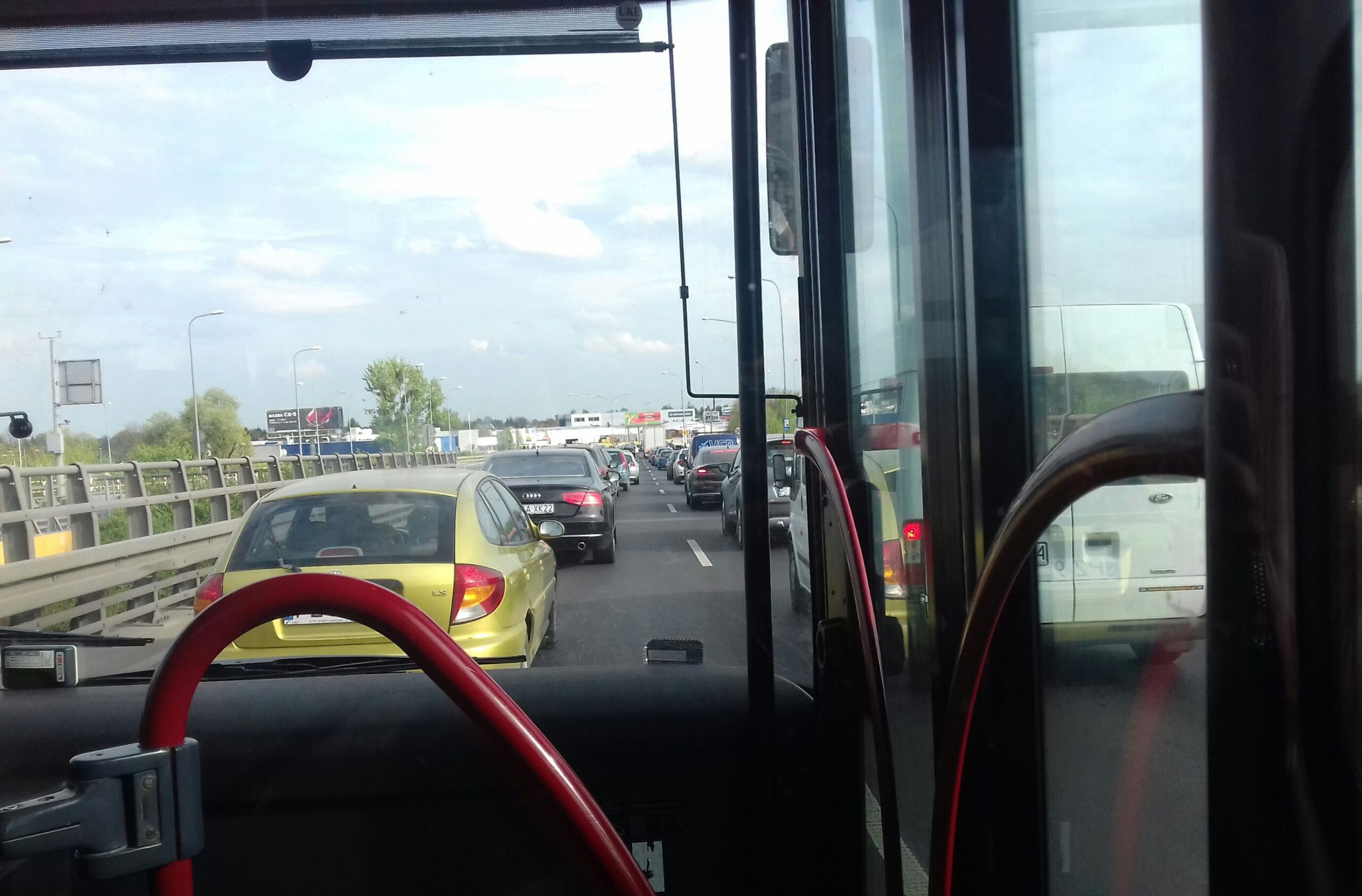 Korek na trasie katowickiej na wyjeździe z Poznania w kierunku autostrady A2