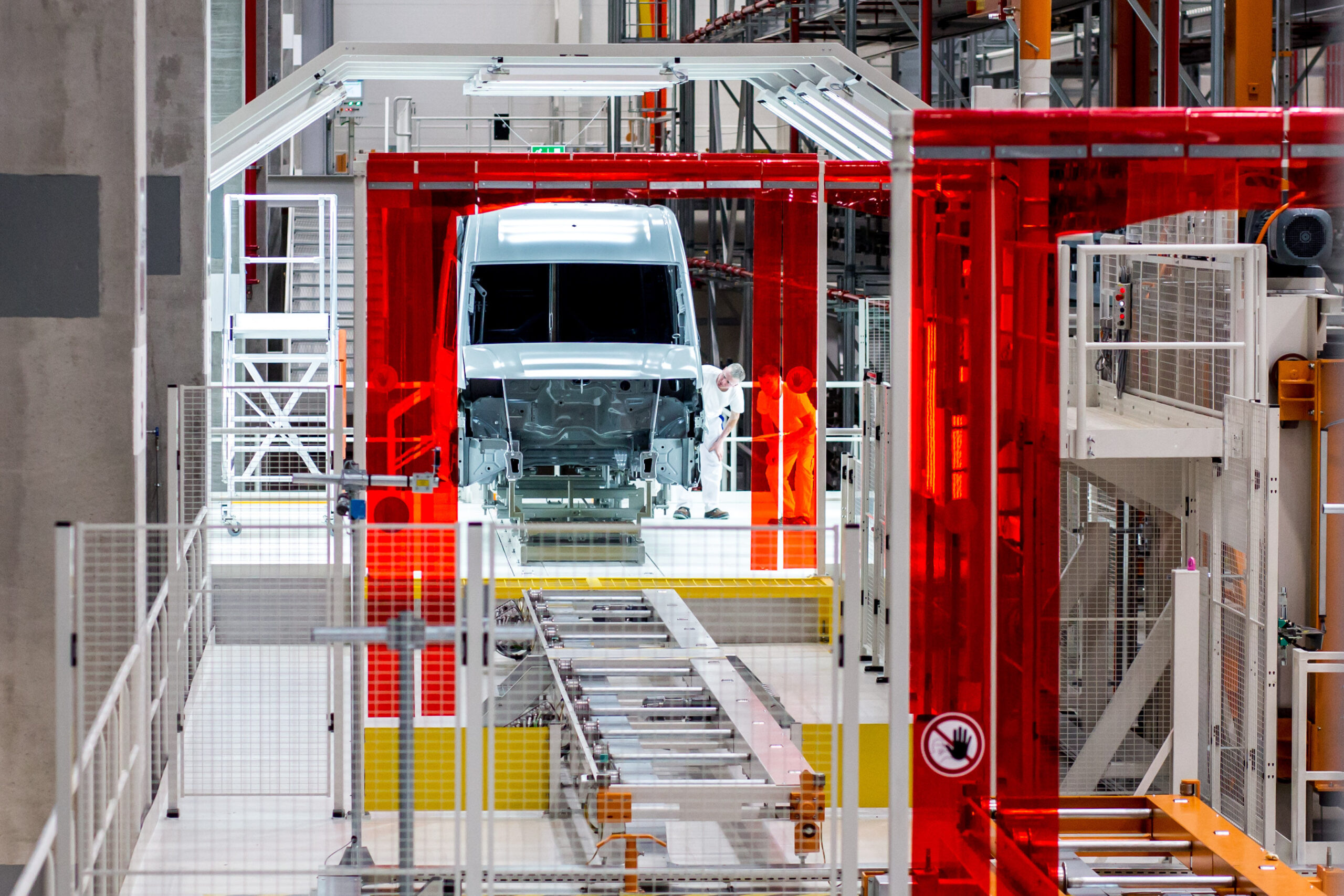 Volkswagen wydłuża czas zawieszenia produkcji
