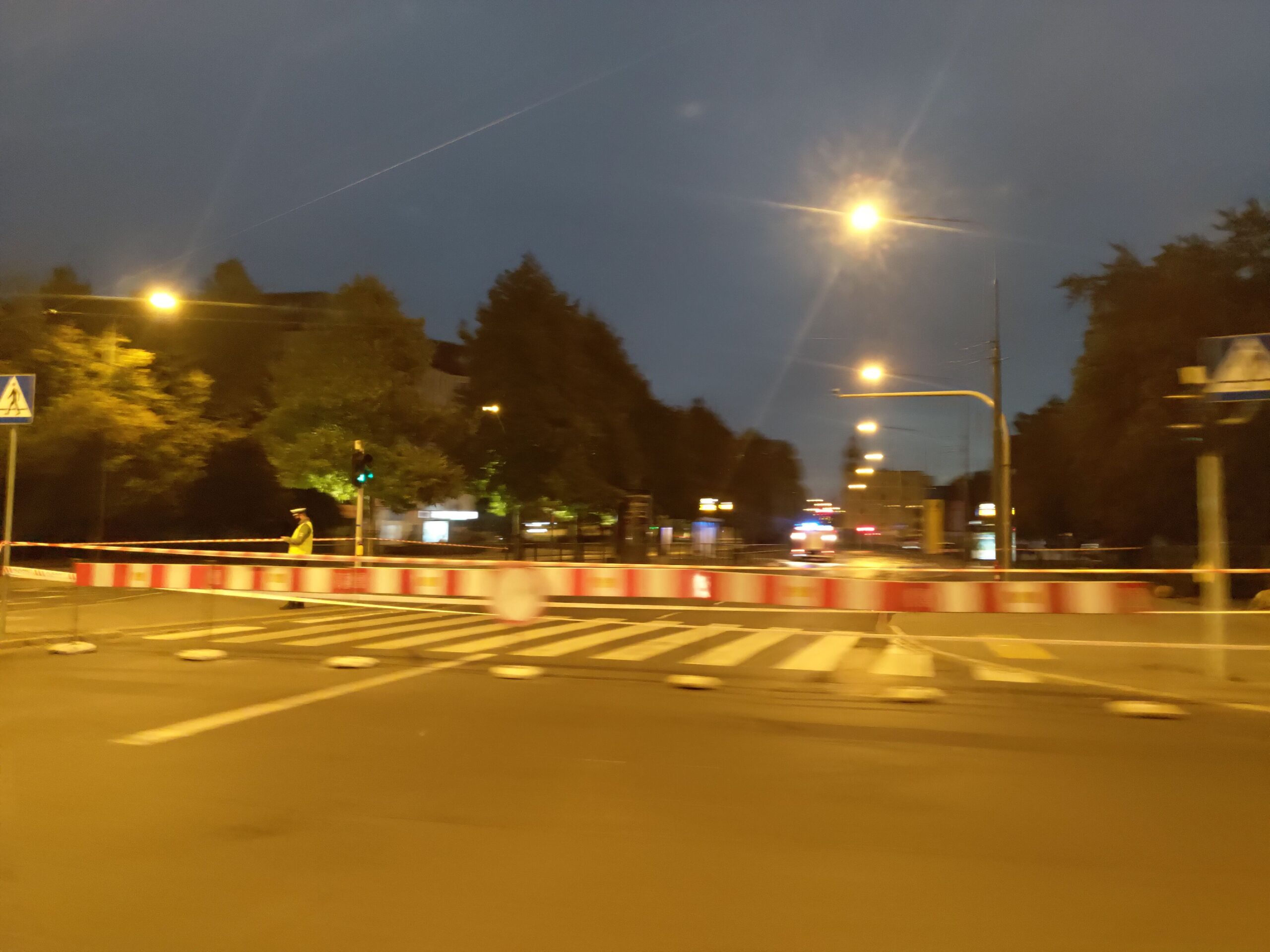 Awaria wodociągowa na ul. Strzeleckiej – droga zamknięta dla ruchu kołowego w obu kierunkach! (Aktualizacja)