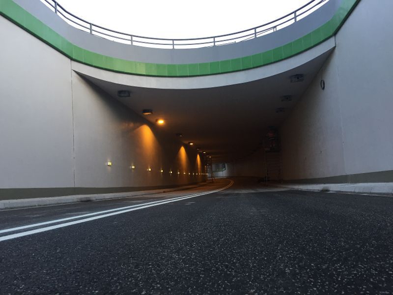 Ostatnie prace wykończeniowe na Dębcu. Kiedy otwarcie tunelu na ul. Czechosłowackiej? (zdjęcia)