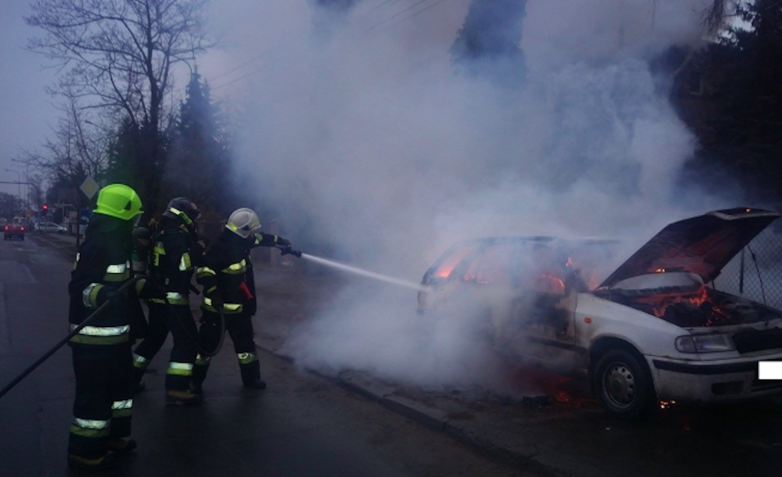 Pożar samochodu z instalacją gazową w Luboniu