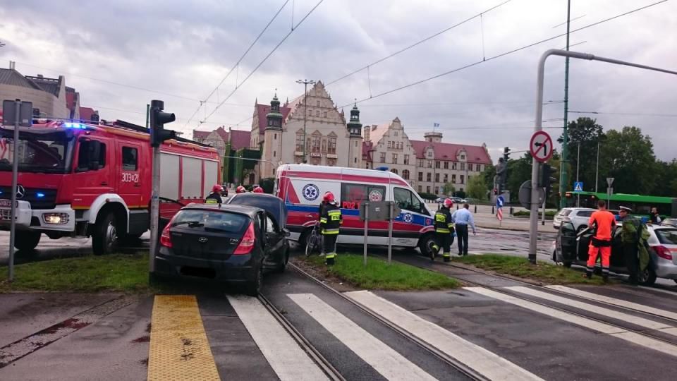 Wypadek na skrzyżowaniu ul. św. Marcin i al. Niepodległości