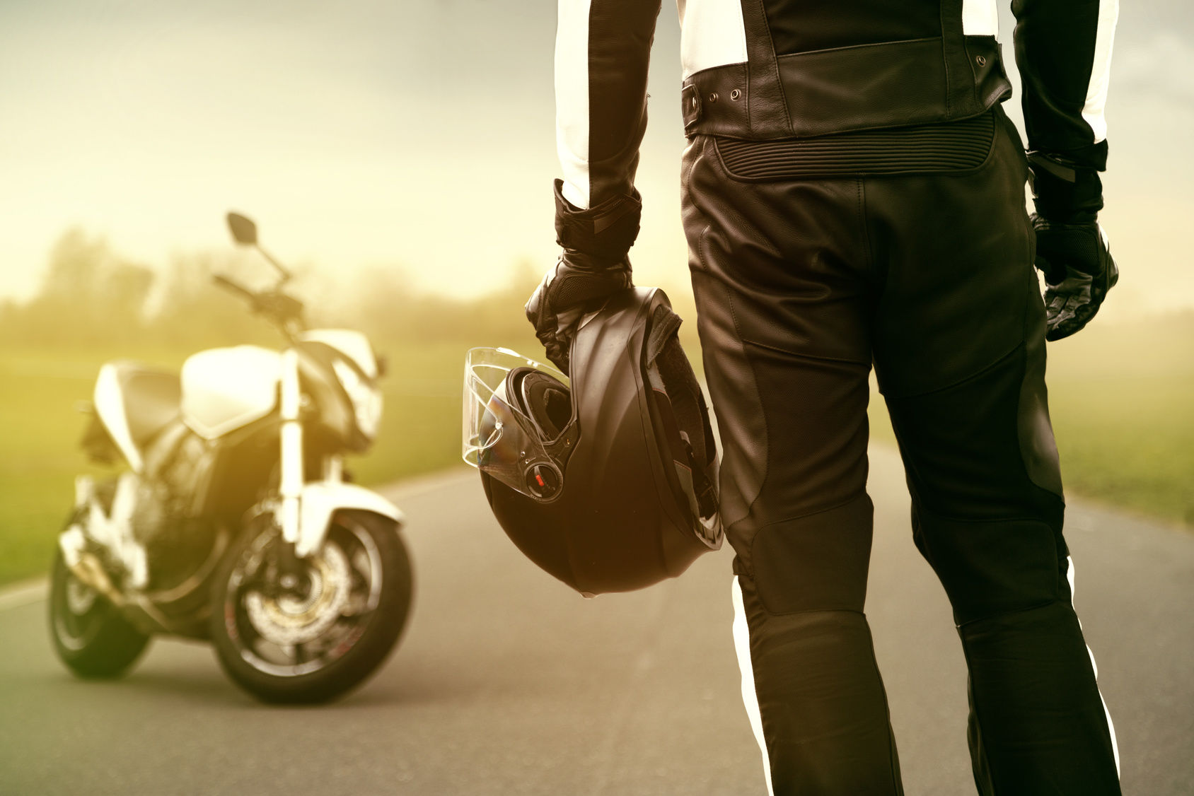 Kaski motocyklowe – dlaczego warto je zakładać do jazdy?