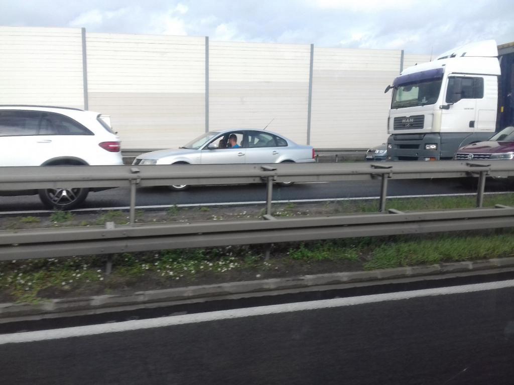 Wypadek na trasie S11 – coraz większy korek na trasie z Poznania i autostradzie A2! (Aktualizacja)