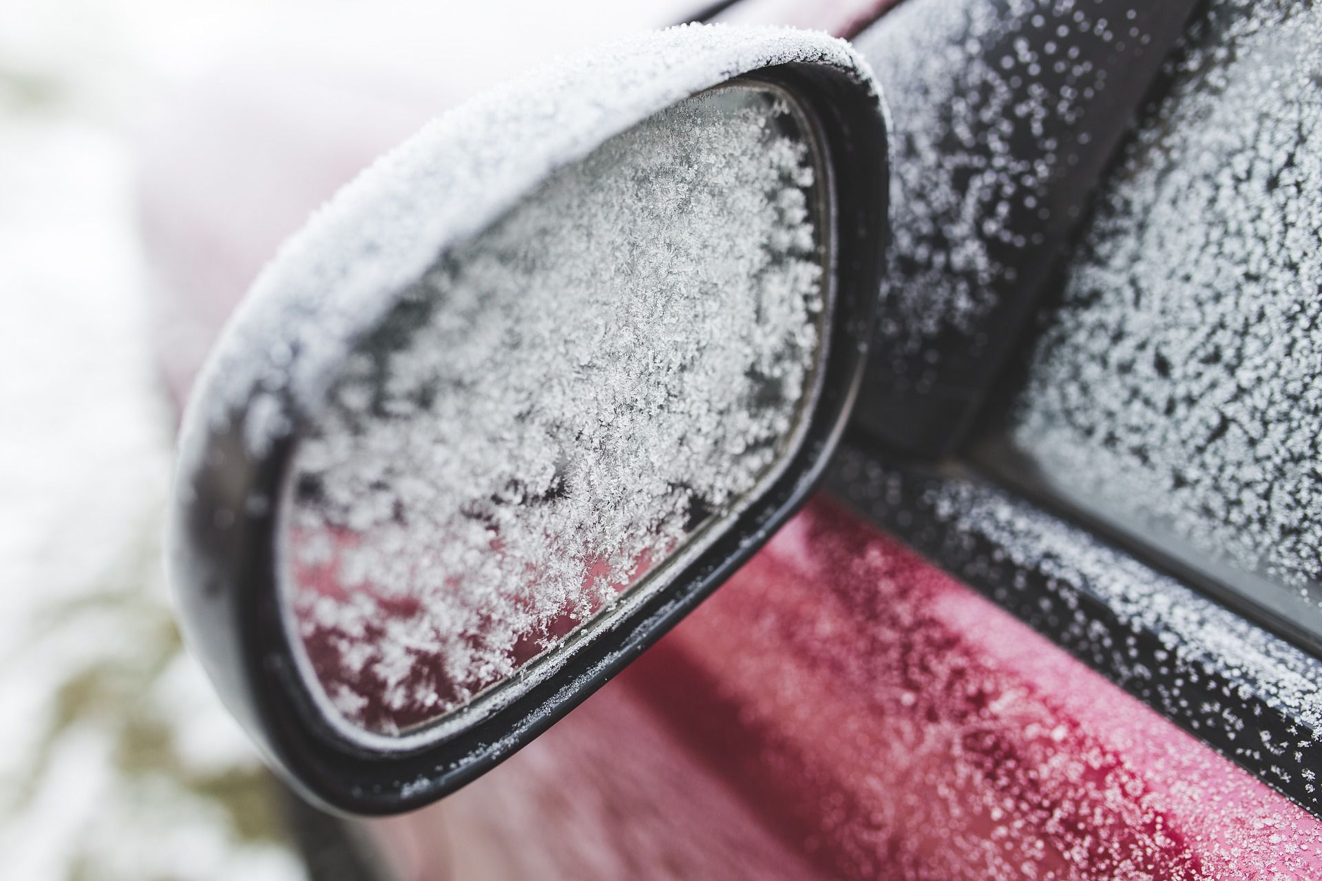 10 porad na ferie zimowe – jak przygotować samochód do podróży?