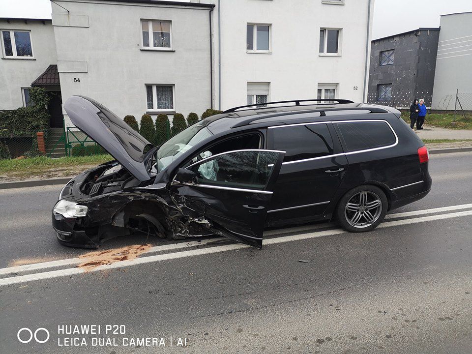 Wypadek na ul. Armii Poznań w Luboniu, droga zablokowana
