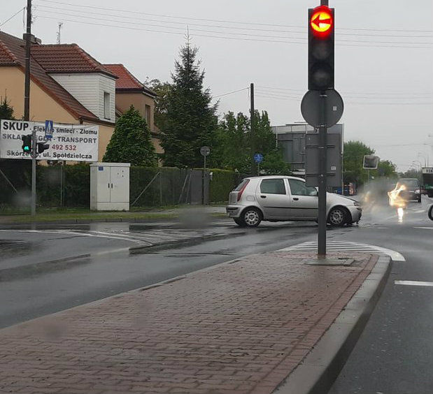 Kolizja na skrzyżowaniu ul. Złotowskiej i Brzechwy (Aktualizacja)