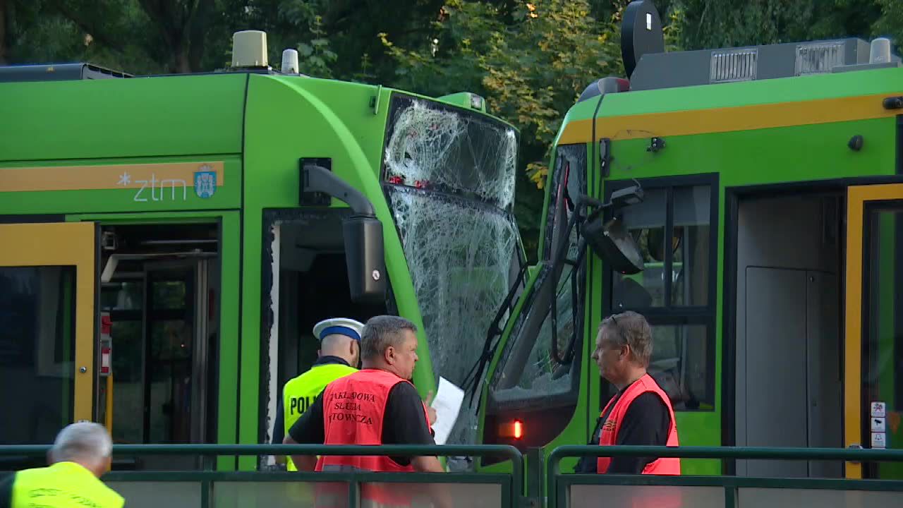“Zderzenie samochodu z tramwajem, 20 rannych” – wieczorem utrudnienia na ul. Hetmańskiej