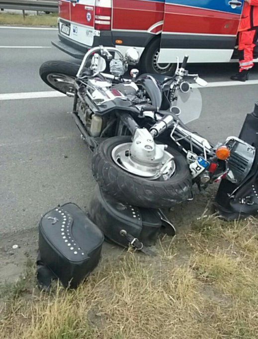 Wypadek na S11 – motocykl zderzył się z autobusem