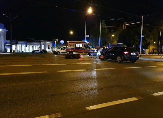 Zderzenie samochodu ze skuterem na ul. Głogowskiej