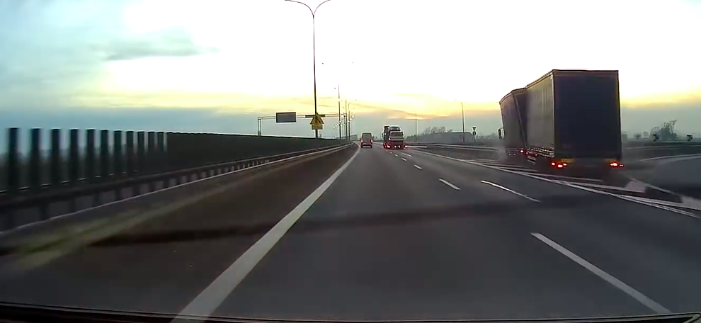 “Kierowca ciężarówki nie miał szans zareagować” – nagranie ze śmiertelnego wypadku na S5