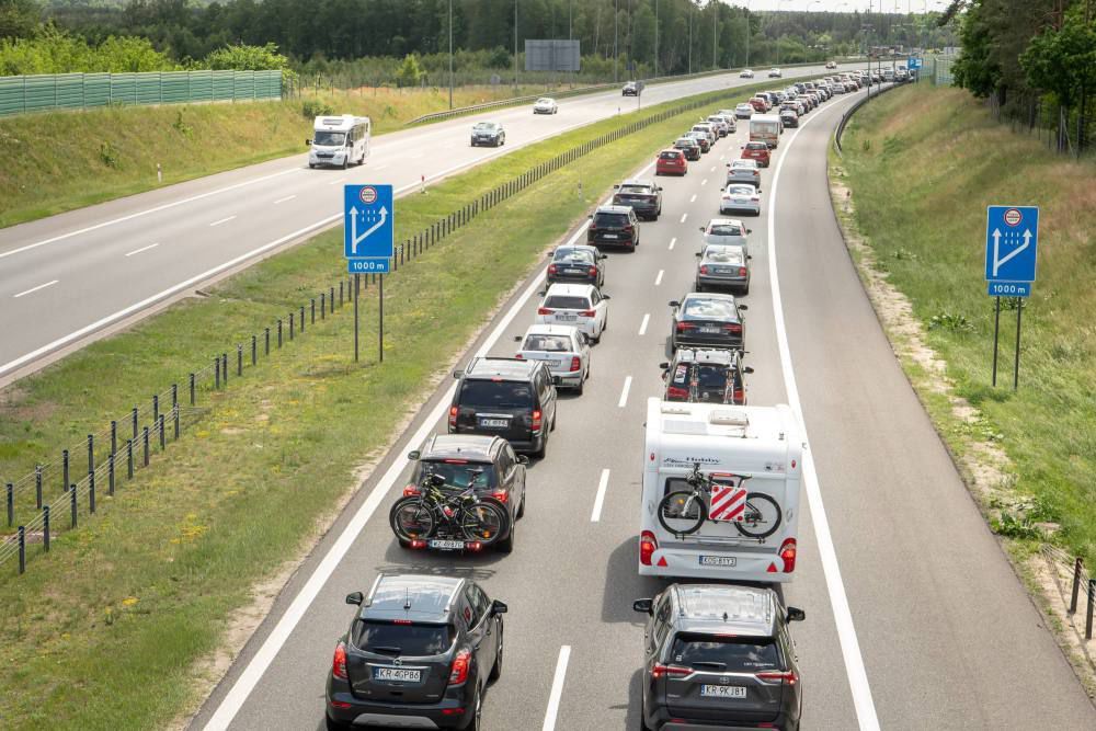 Wypadek na autostradzie w kierunku Warszawy. 3 godziny utrudnień.