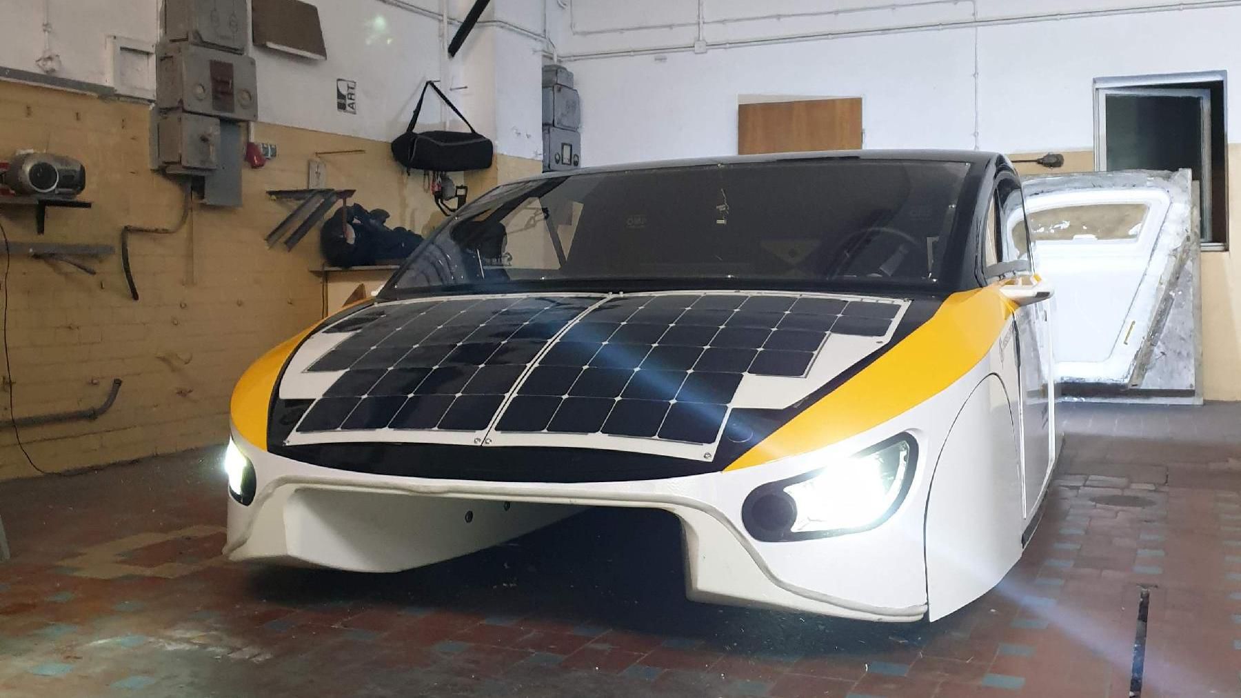 “Klara”, czyli samochód solarny skonstruowany przez studentów Politechniki Poznańskiej