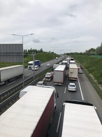 Kolizja dwóch samochodów ciężarowych na poznańskim odcinku autostrady A2 (Aktualizacja)