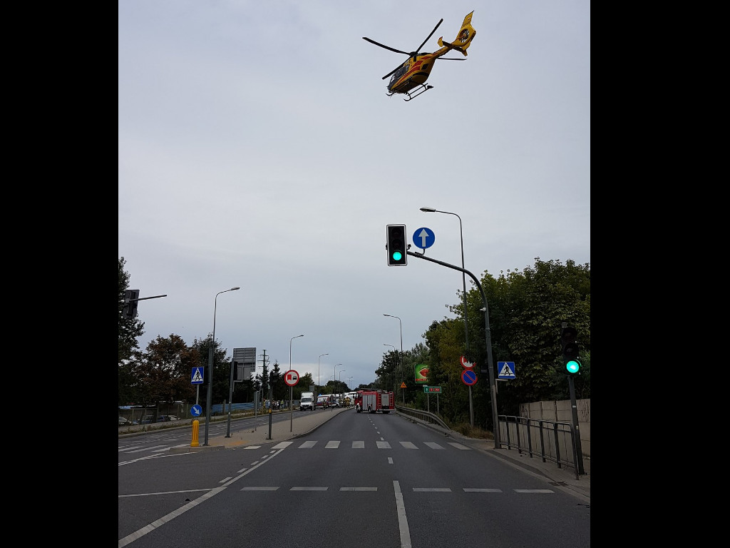 Wypadek na skrzyżowaniu ul. Bałtyckiej i Gdyńskiej, droga zablokowana
