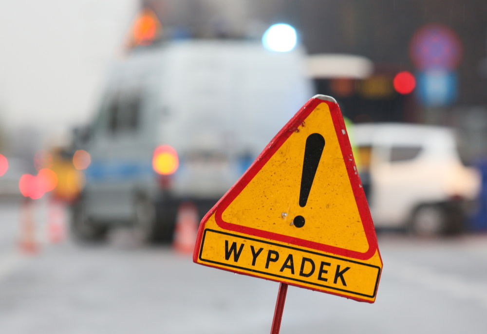 Zderzenie kilku pojazdów na ul. Dąbrowskiego – duży korek w kierunku centrum