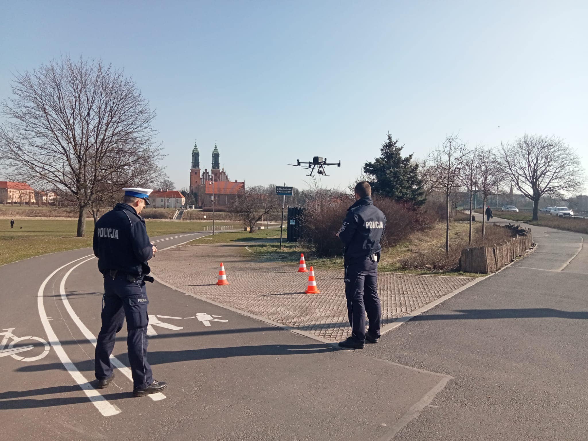 Policyjny dron znów w akcji. Ponad 30 wykroczeń ujawnionych na ul. Wyszyńskiego