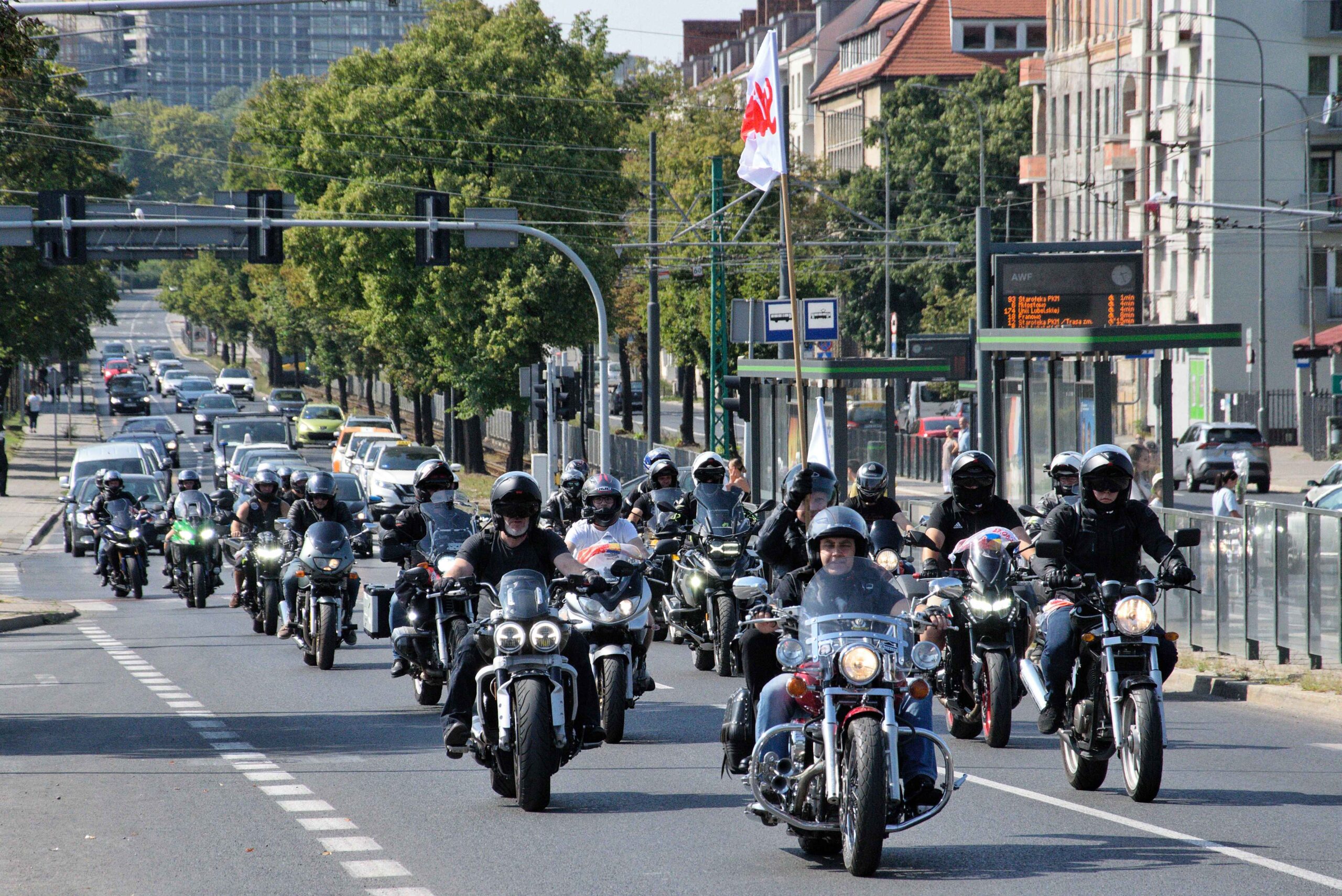 Parada motocykli przejechała przez Poznań