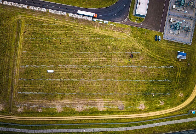 Volkswagen Poznań buduje farmę fotowoltaiczną na terenie jednego z zakładów