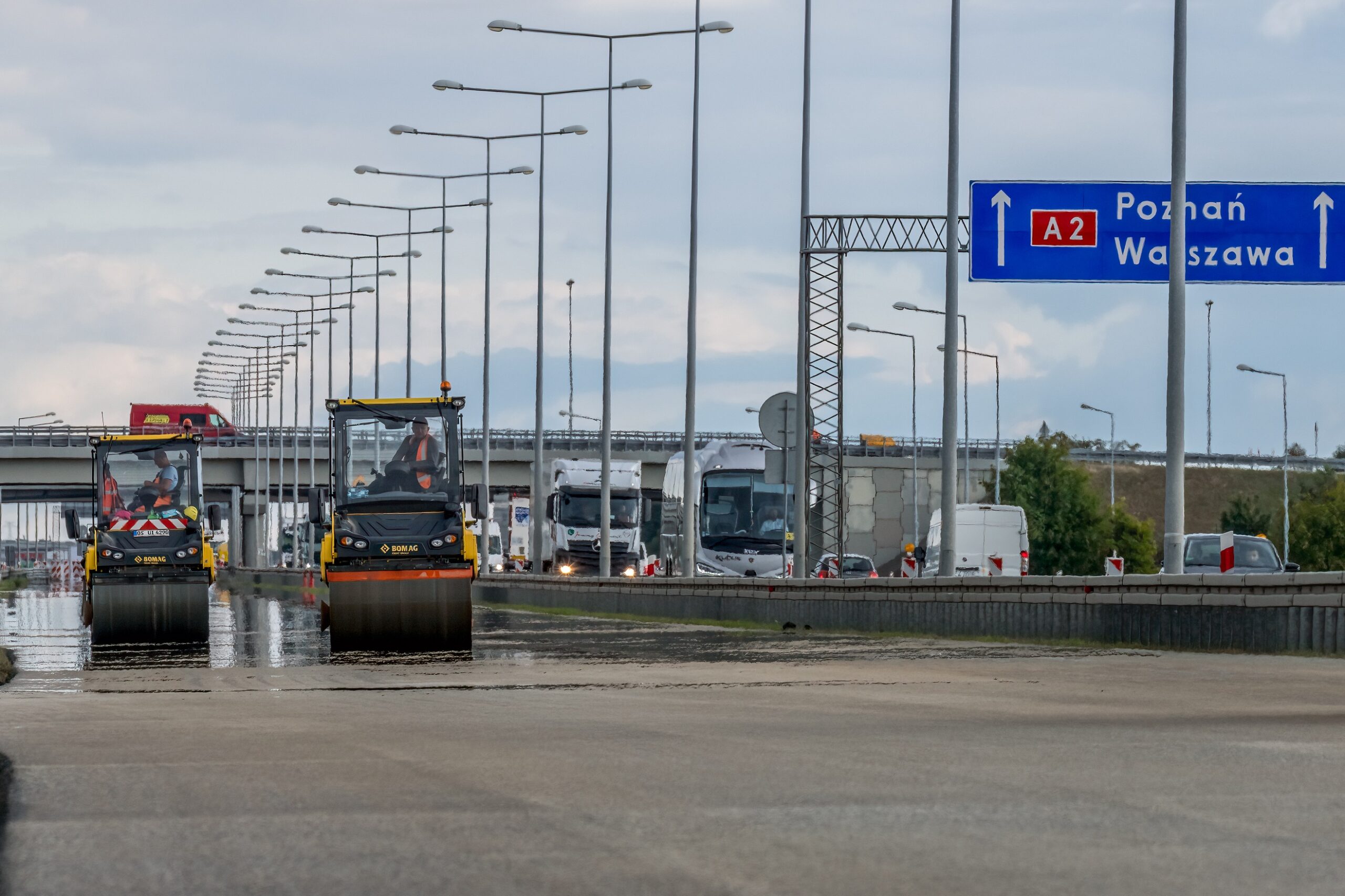 Lepsza nawierzchnia i oświetlenie: Autostrada Wielkopolska podsumowuje inwestycje w 2022 roku