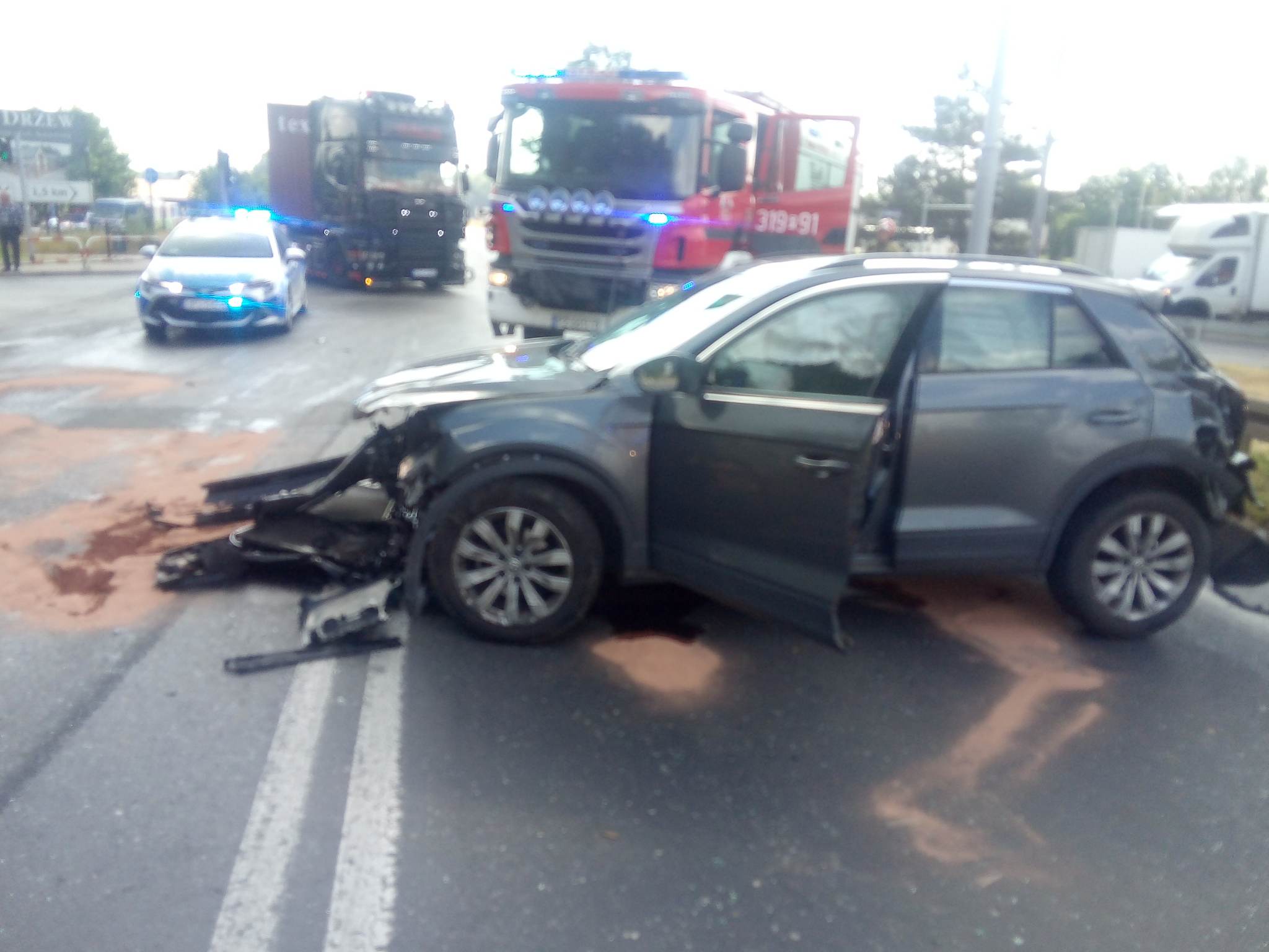 Wypadek na trasie Poznań-Gniezno, droga zablokowana