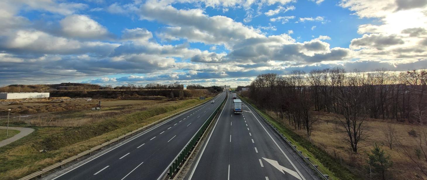 Nowe inwestycje drogowe w Wielkopolsce: intensywne prace nad trasami S10, S11 i DK25
