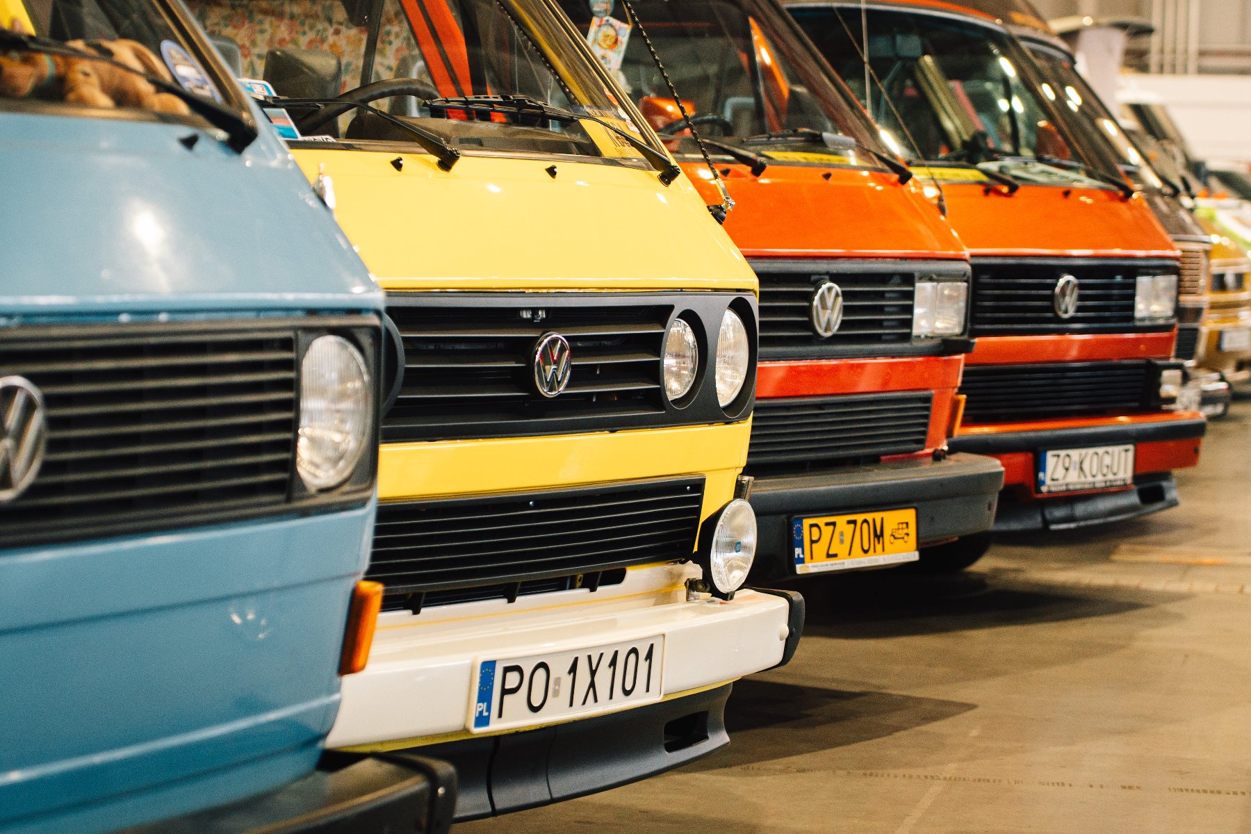 Kombajn przejedzie ponad 400 km, by dotrzeć do Poznania. Jubileusz Retro Motor Show zapowiada się wyjątkowo